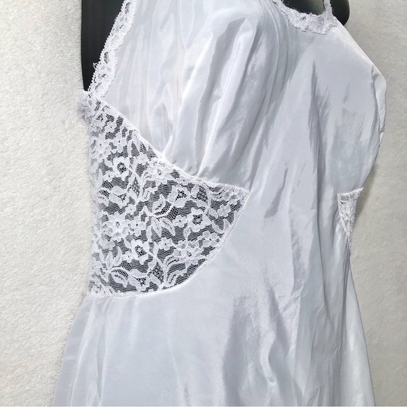 Vintage handmade lingerie slip white silky lace trim peekaboo sides - Picture 3 of 9